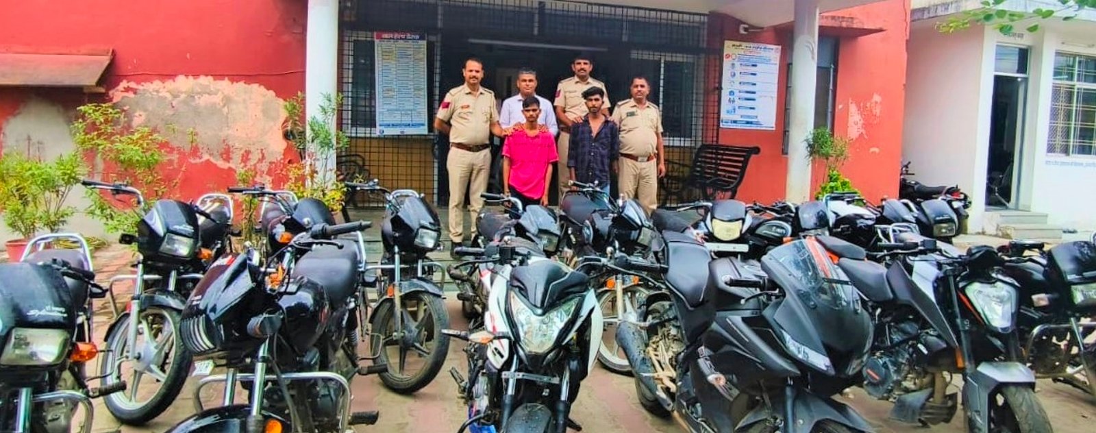 उदयपुर में बाइक चोरी गिरोह का पर्दाफाश,20 चोरी की बाइक बरामद,पूछताछ में चौंकाने वाले खुलासे