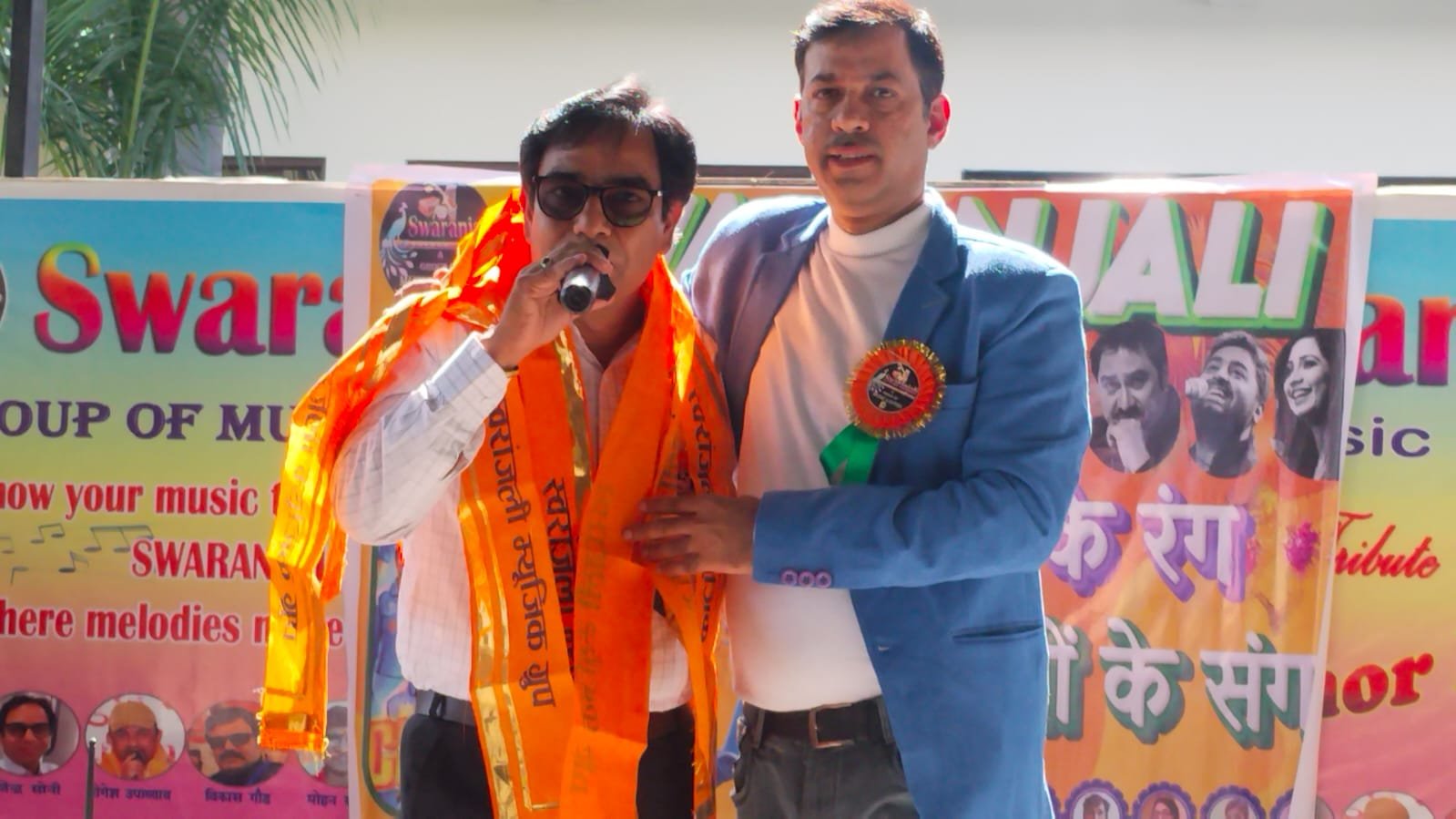 स्वरांजलि का मासिक संगीत समारोह – “विजय के रंग : बेटियों के संग” – देशभक्ति और भावना से सराबोर हुआ मंच